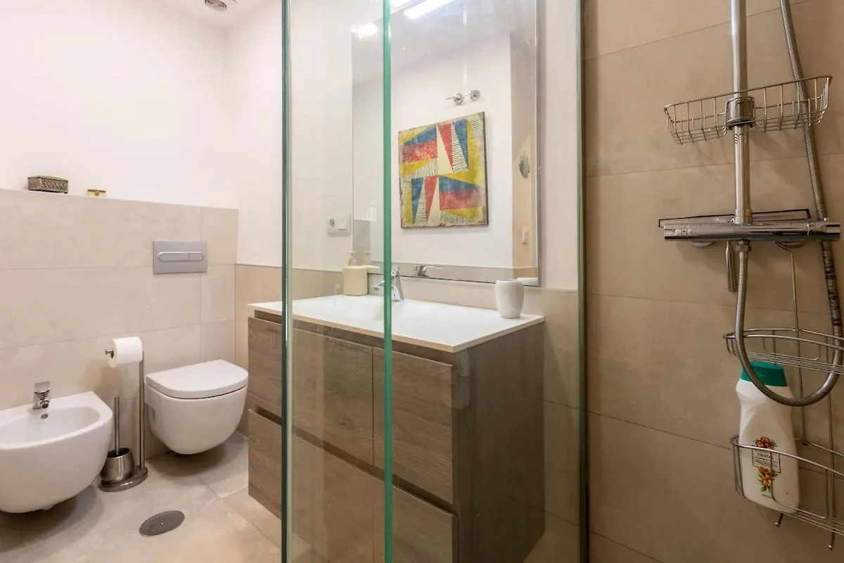 Apartamento Pages Central Suite By Valcambre Sevilla España