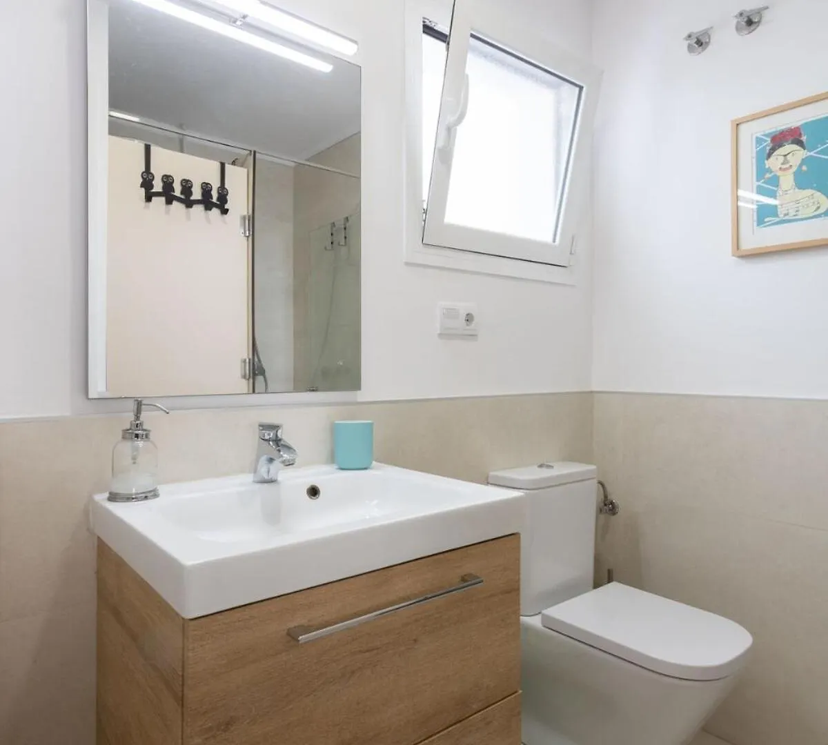 Pages Central Suite By Valcambre Sevilla